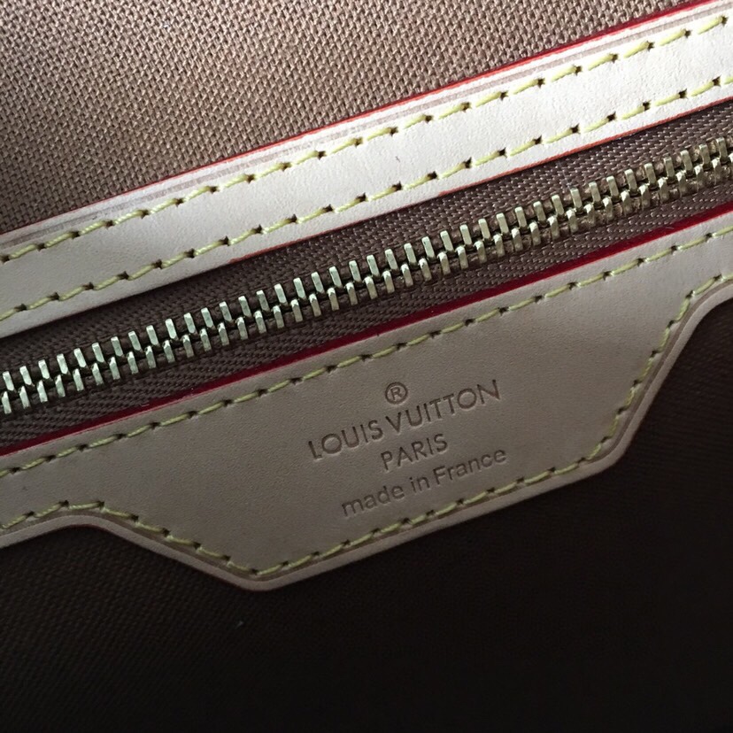 l**is V*t*n sologne monogram shoulder bag