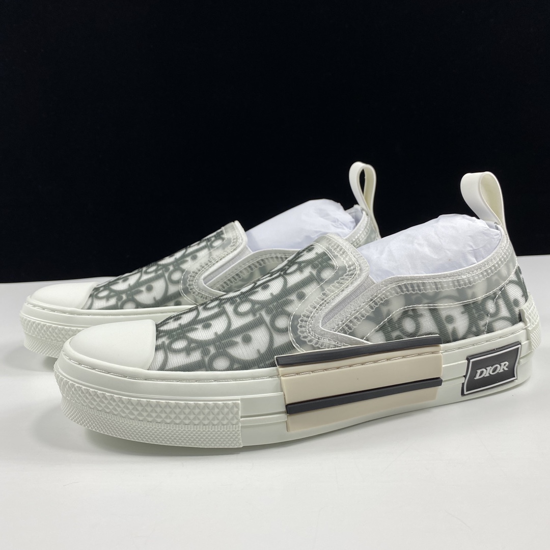 D*or b23 oblique slip-on low