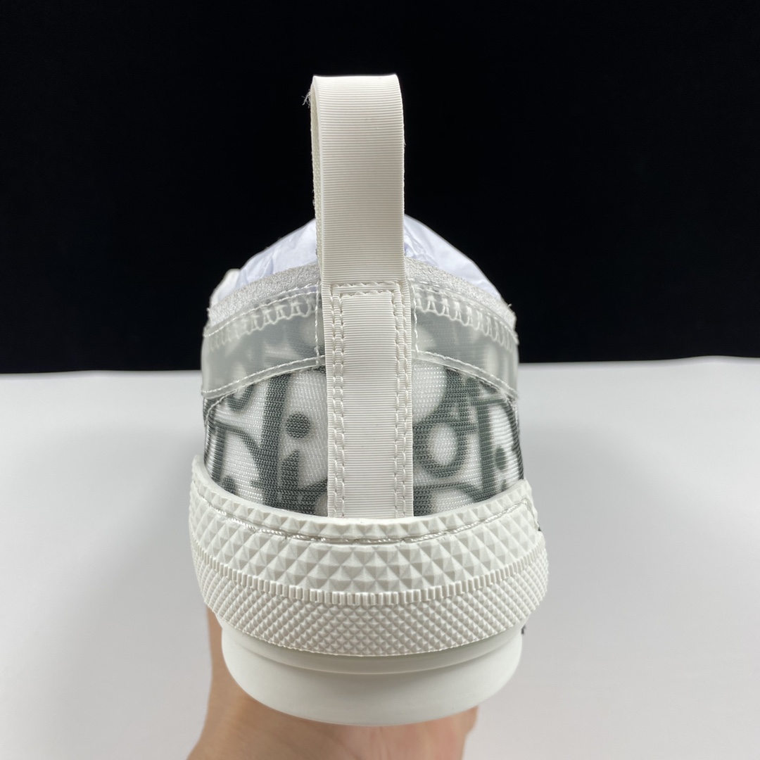 D*or b23 oblique slip-on low