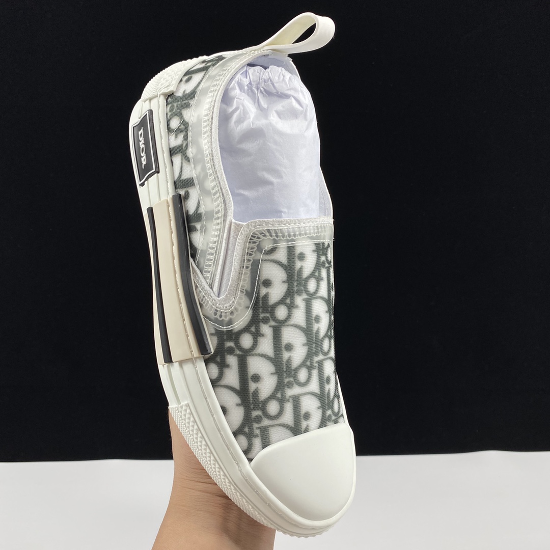 D*or b23 oblique slip-on low