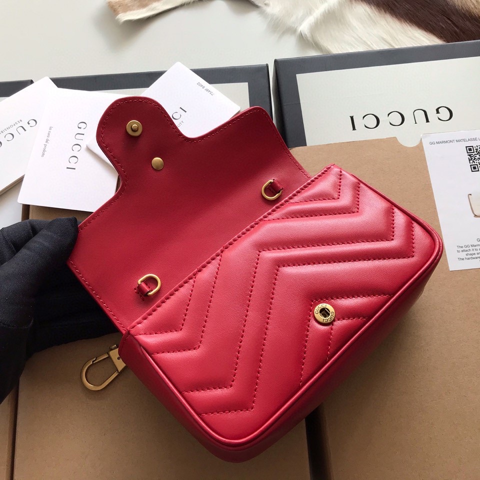 gg marmont matelassé leather S*per mini bag