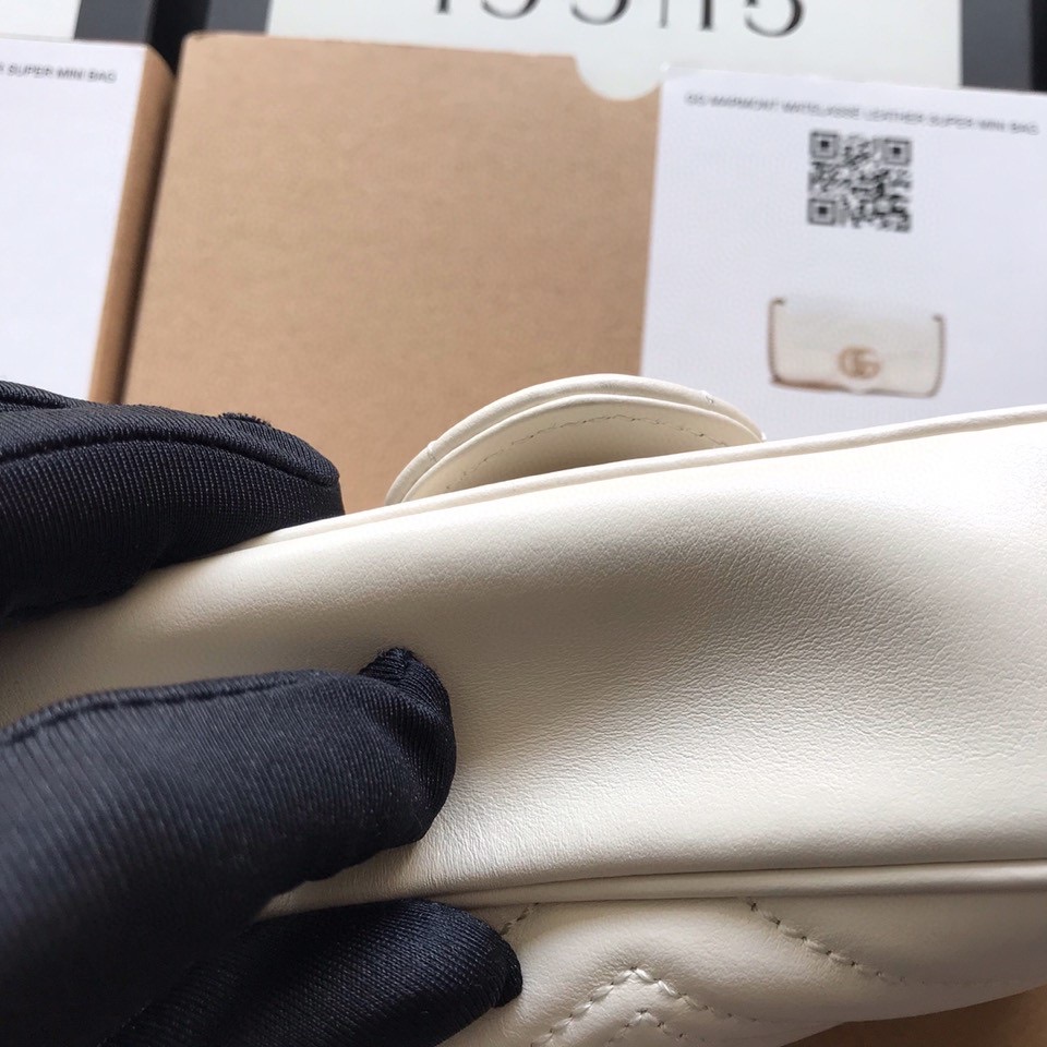 gg marmont matelassé leather S*per mini bag