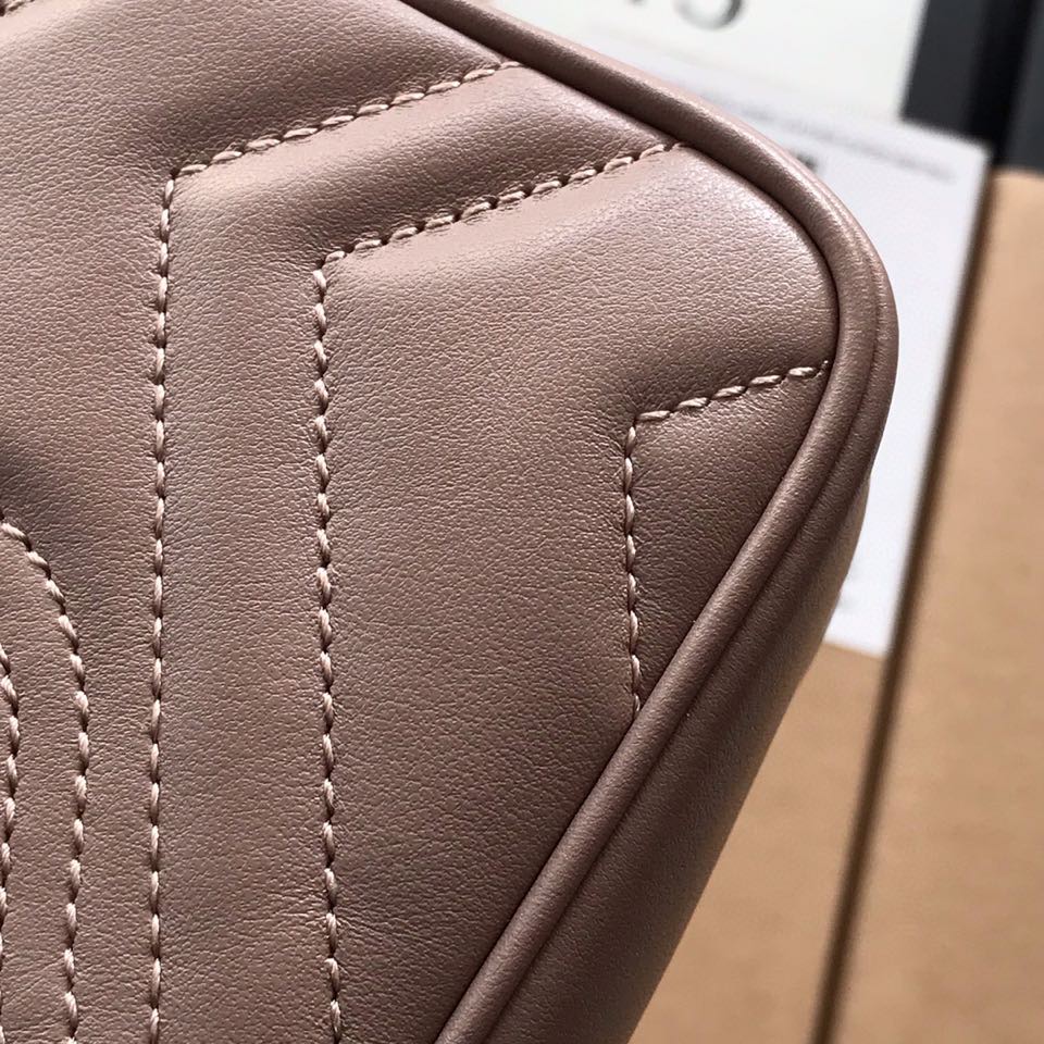 gg marmont matelassé leather S*per mini bag