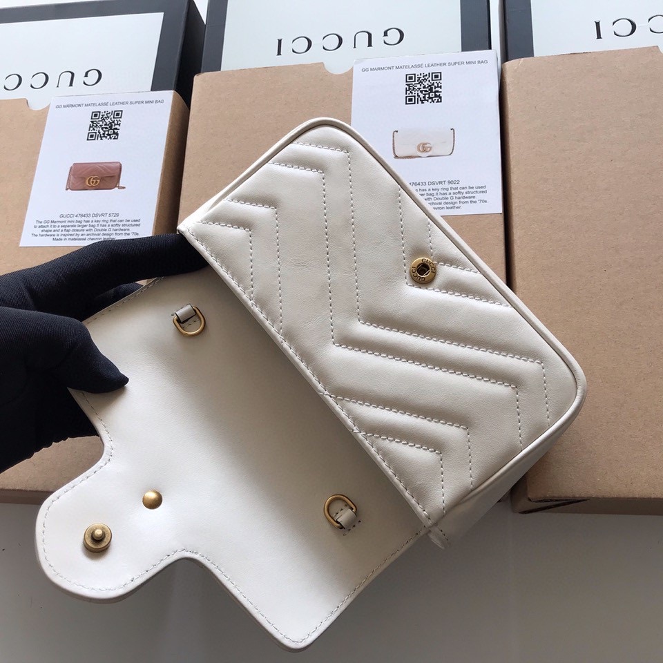 gg marmont matelassé leather S*per mini bag