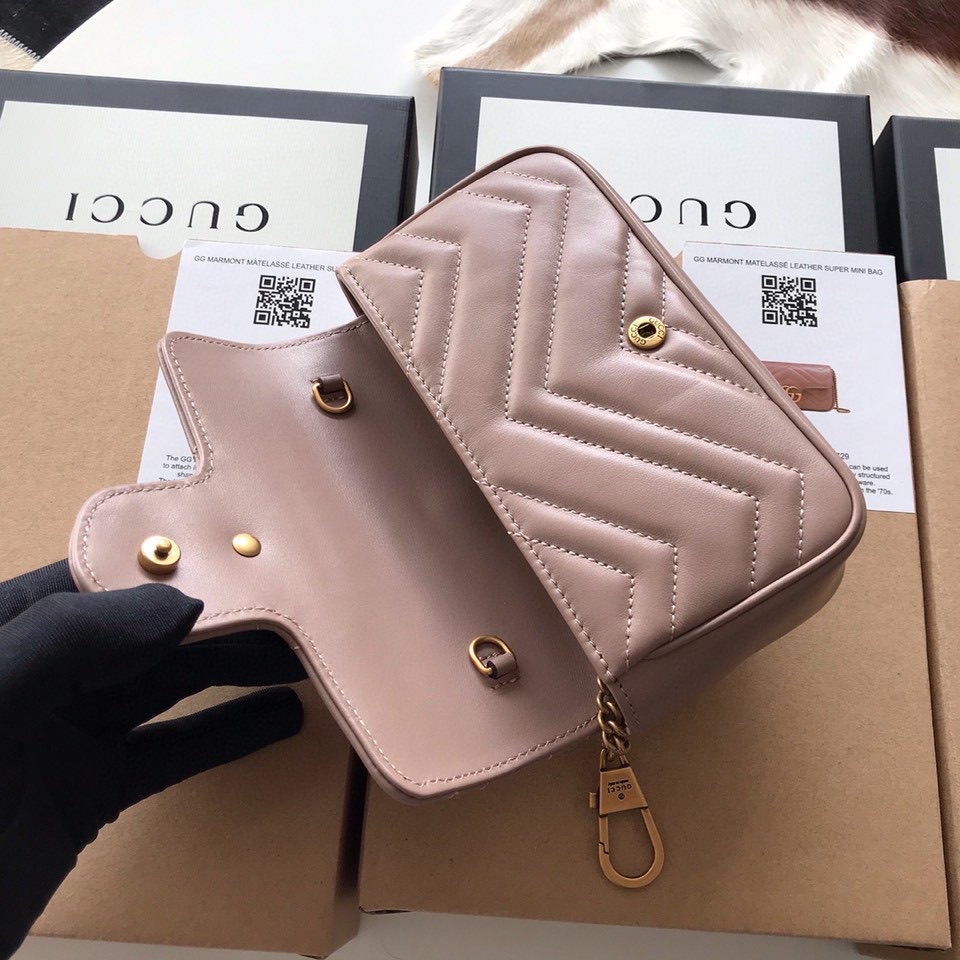 gg marmont matelassé leather S*per mini bag