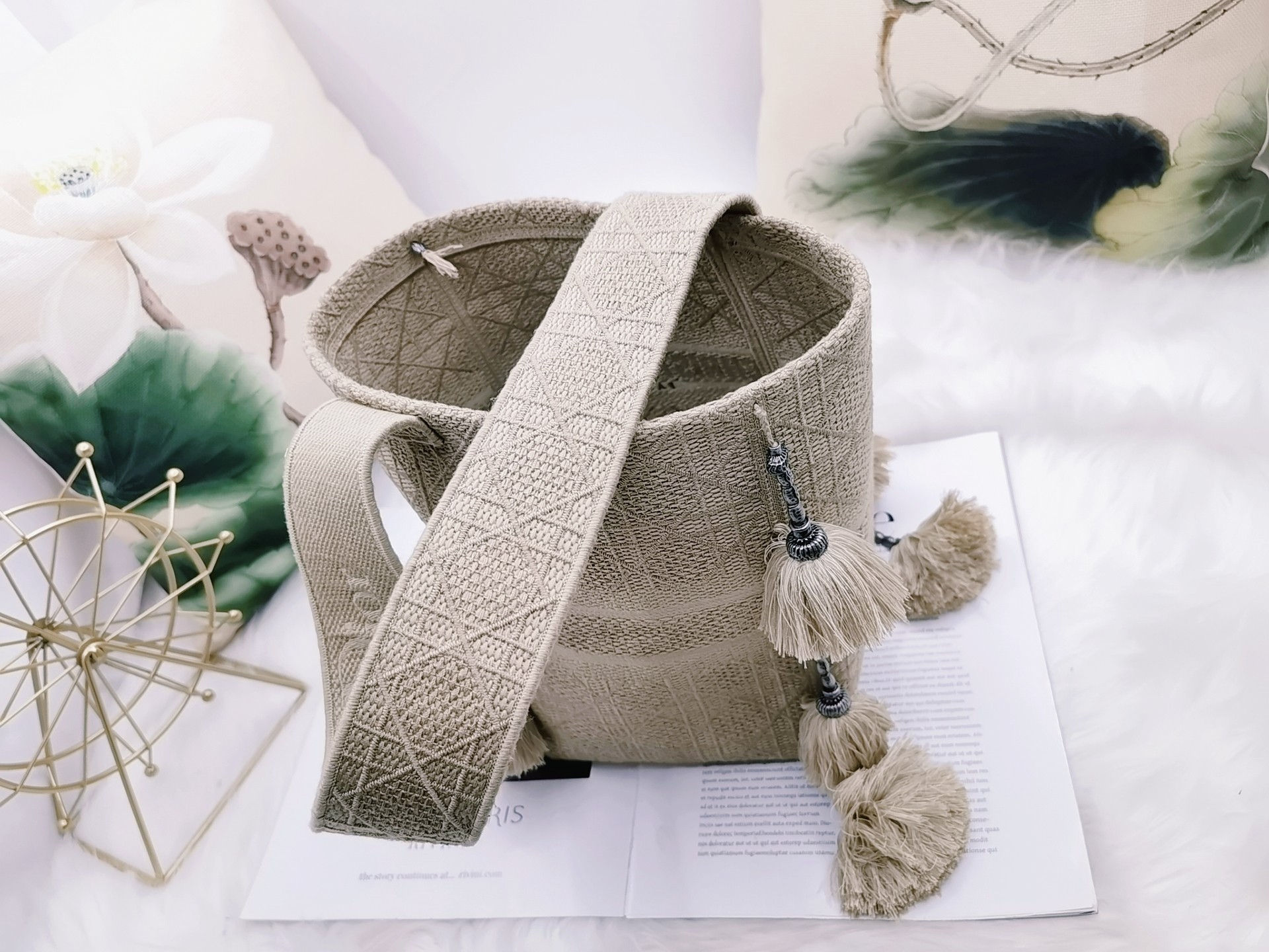 D*or bubble paisley print bucket