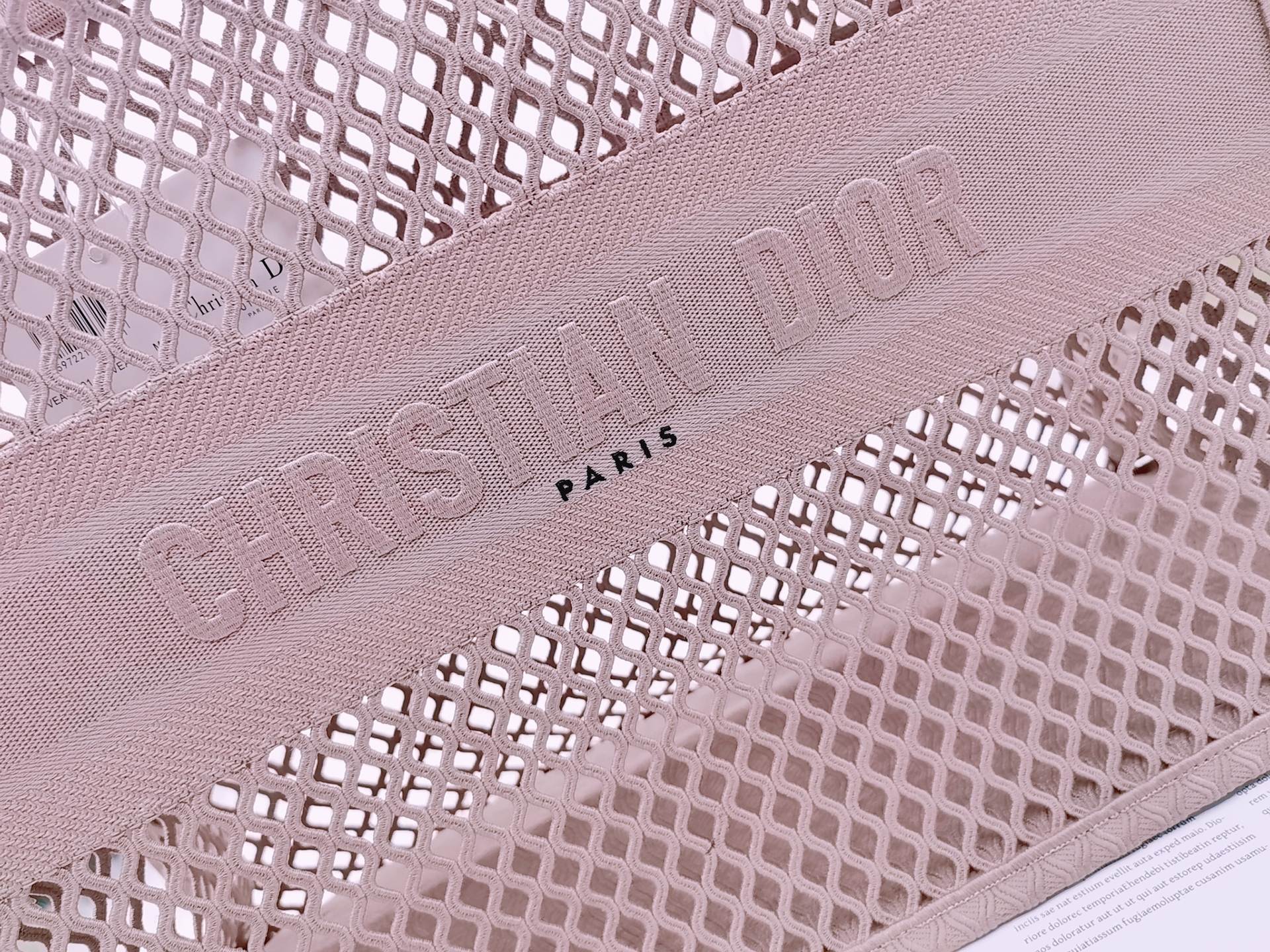 D*or book tote