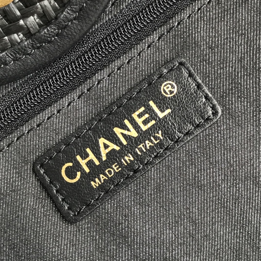 Ch*el tote