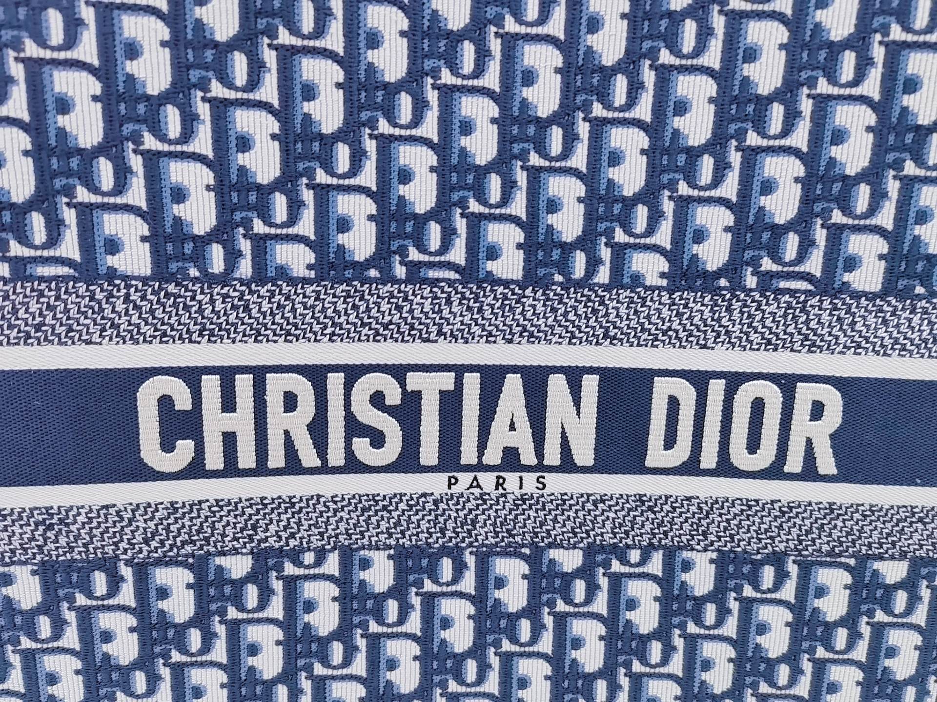 D*or book tote – large