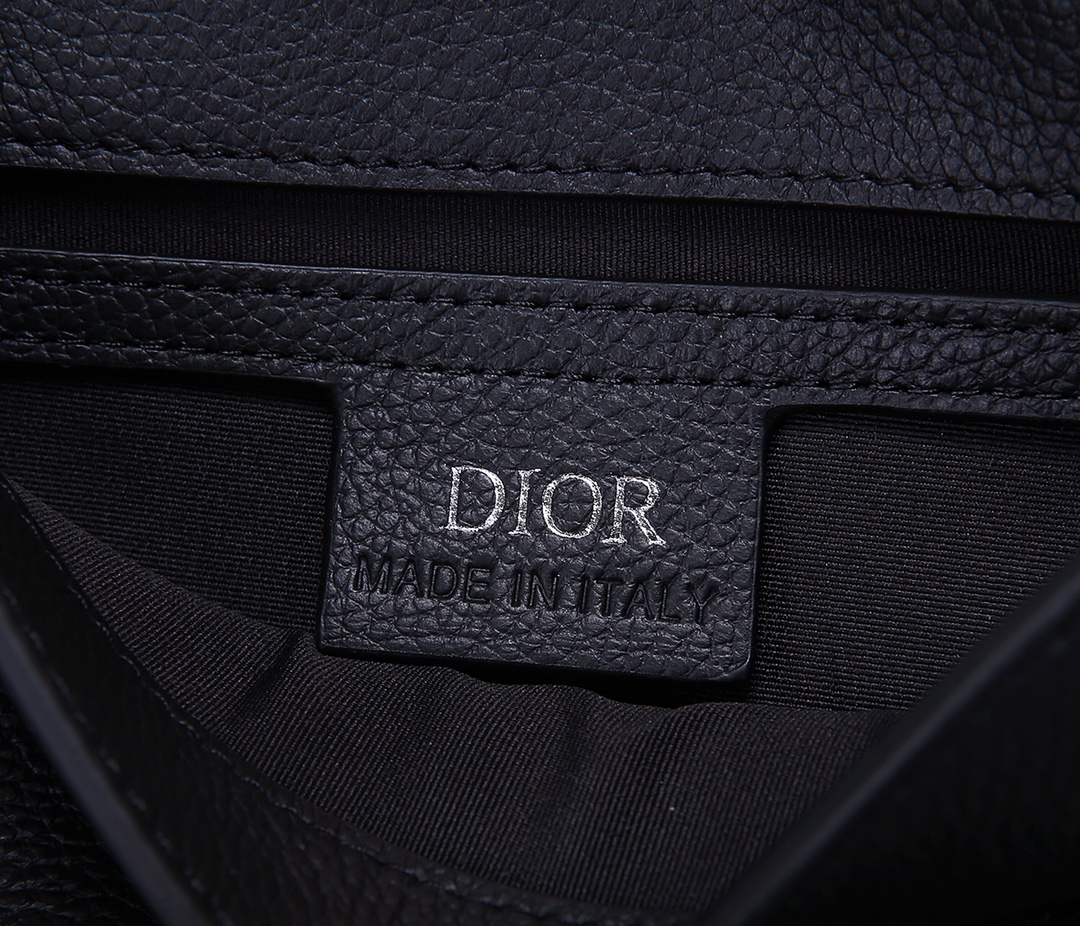 D*or men’s saddle bag