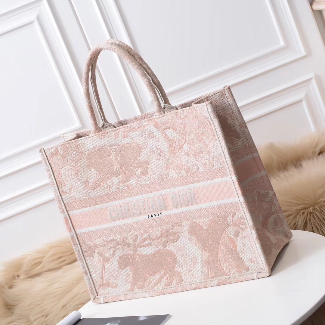 D*or book tote