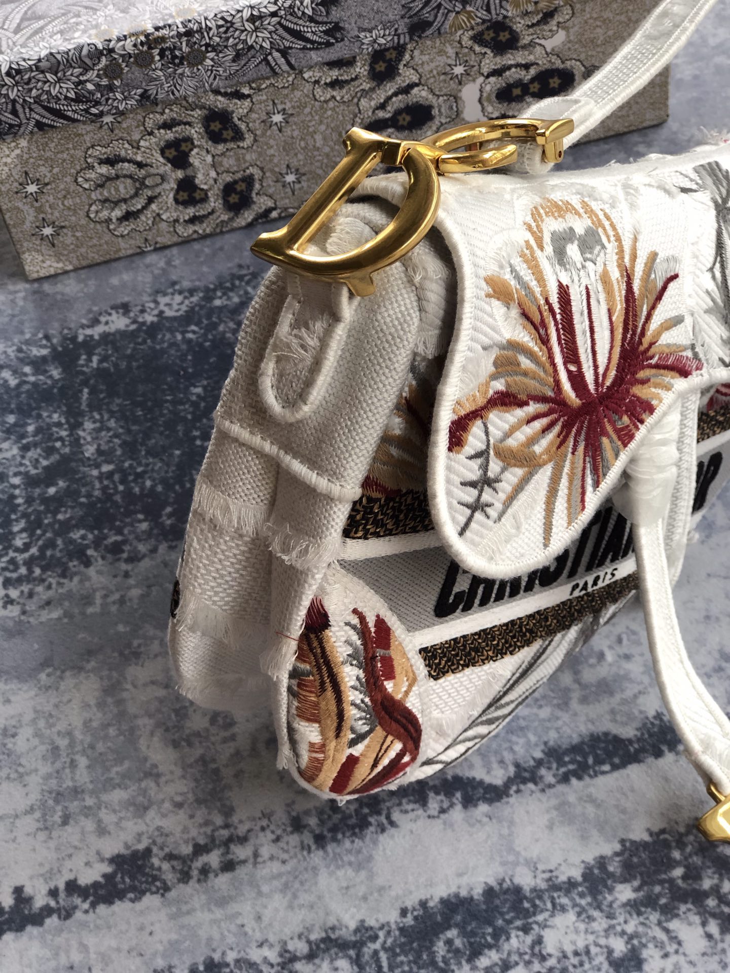 D*or saddle bag