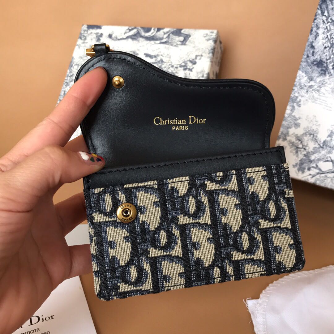 D*or case card