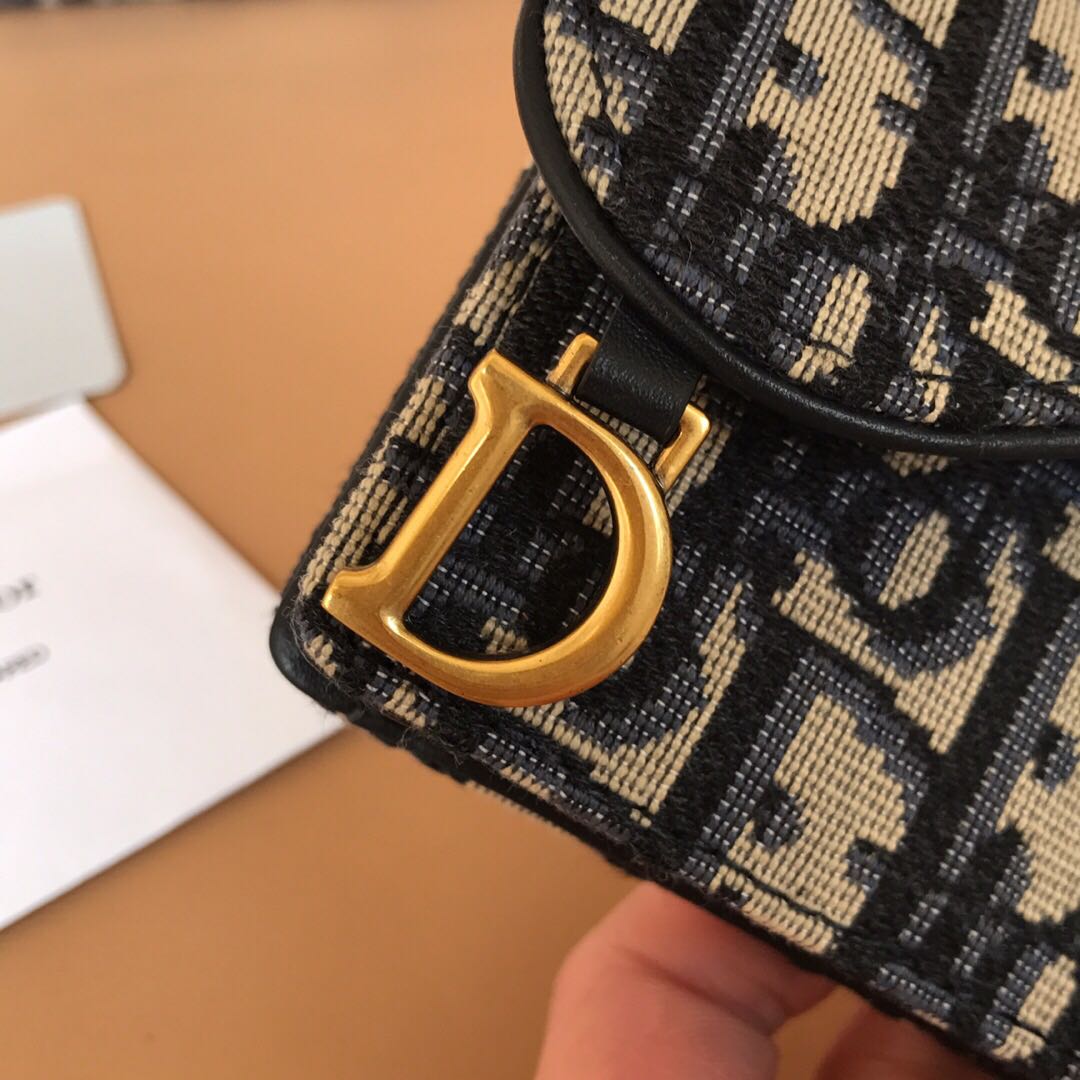 D*or case card