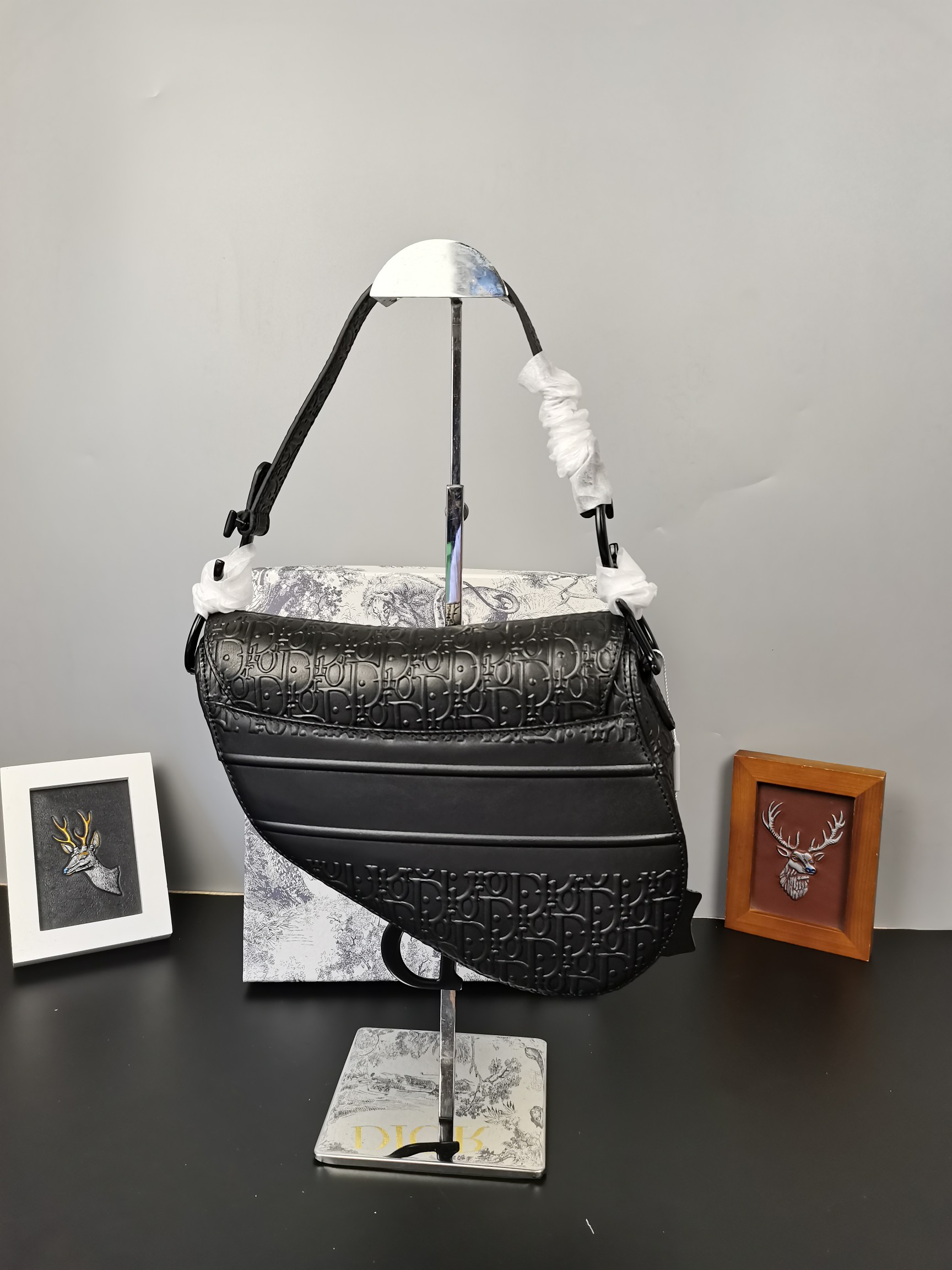 D*or men’s saddle bag