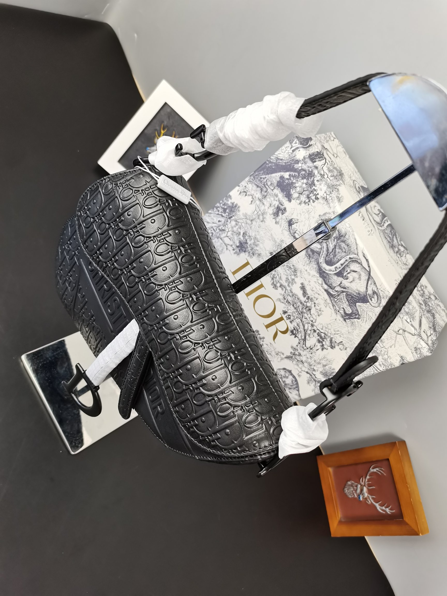 D*or men’s saddle bag