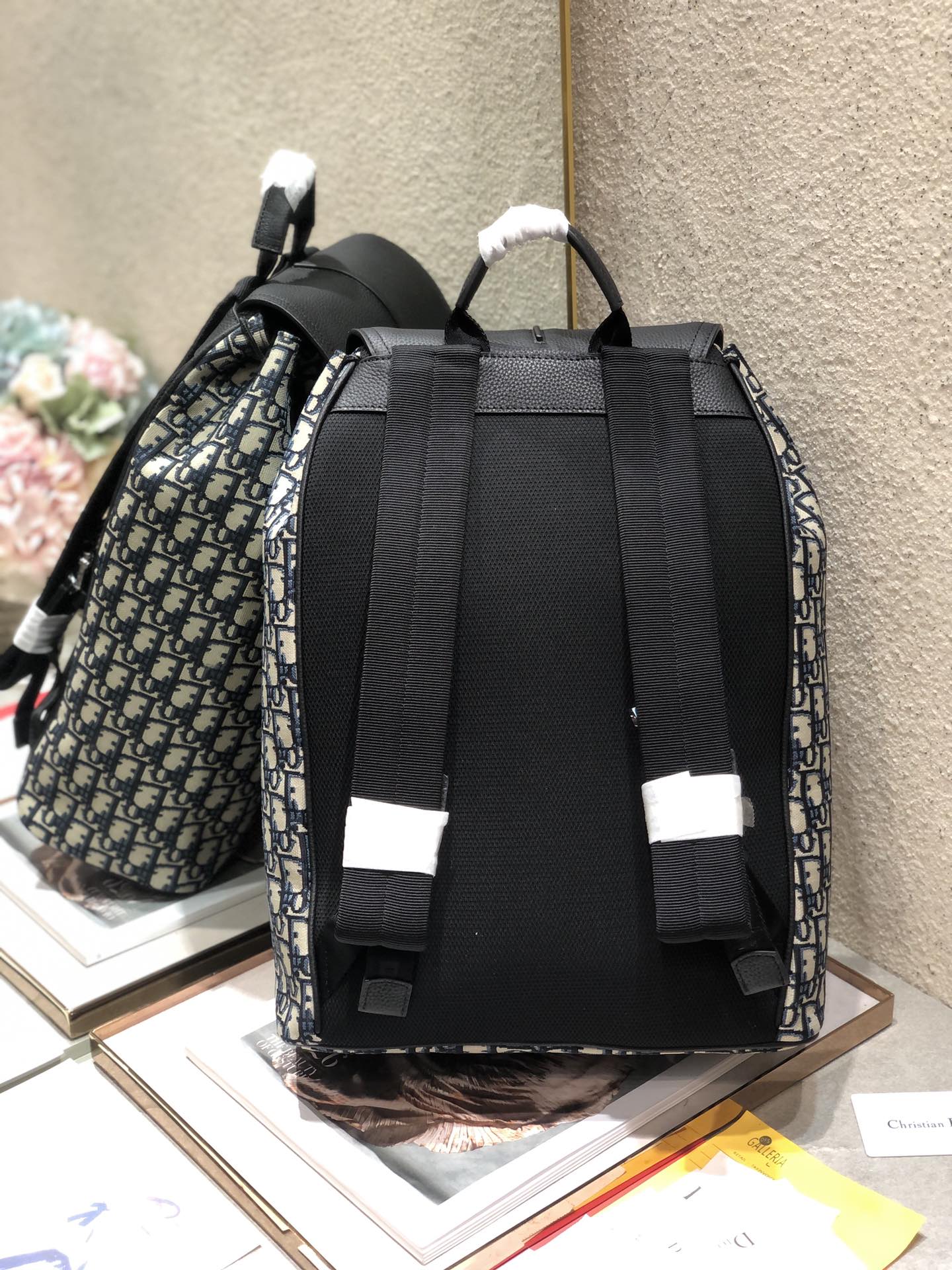 motion D*or oblique backpack