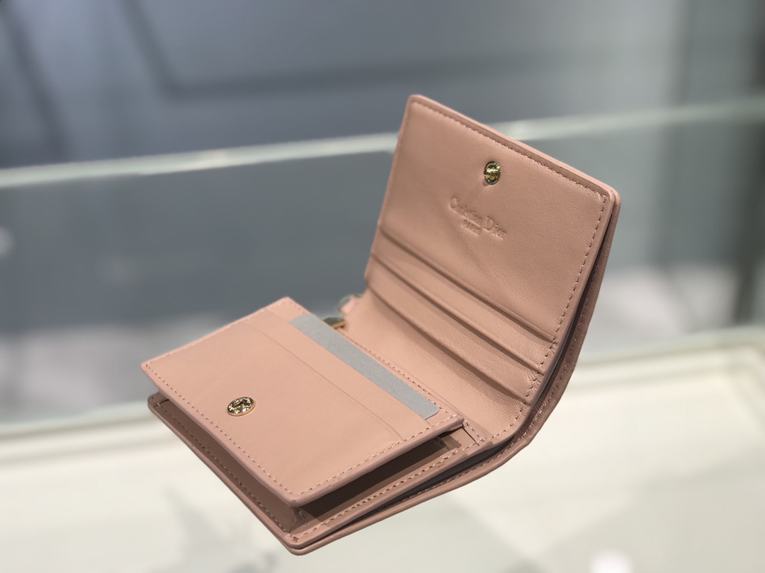 D*or cannage wallet