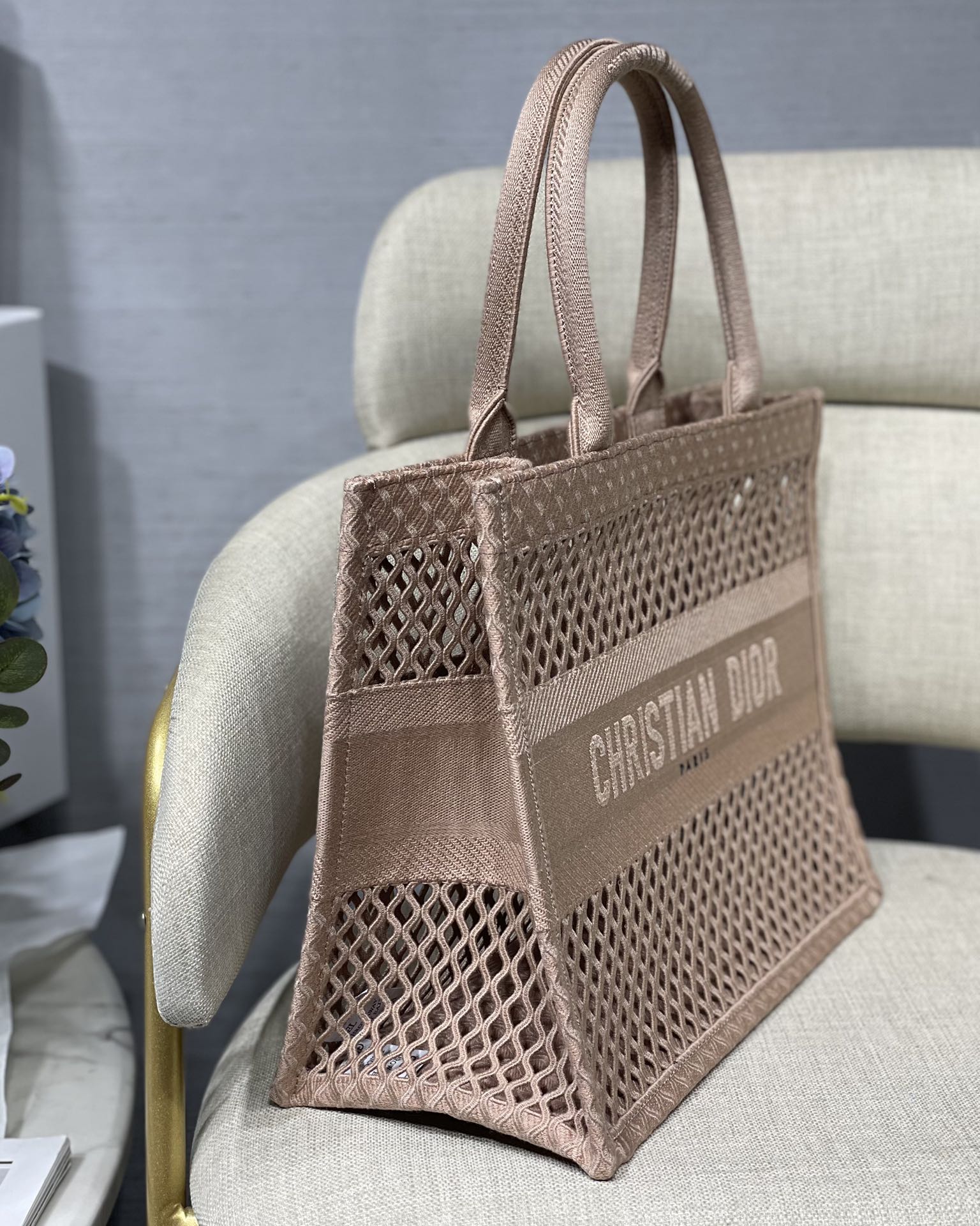 D*or book tote
