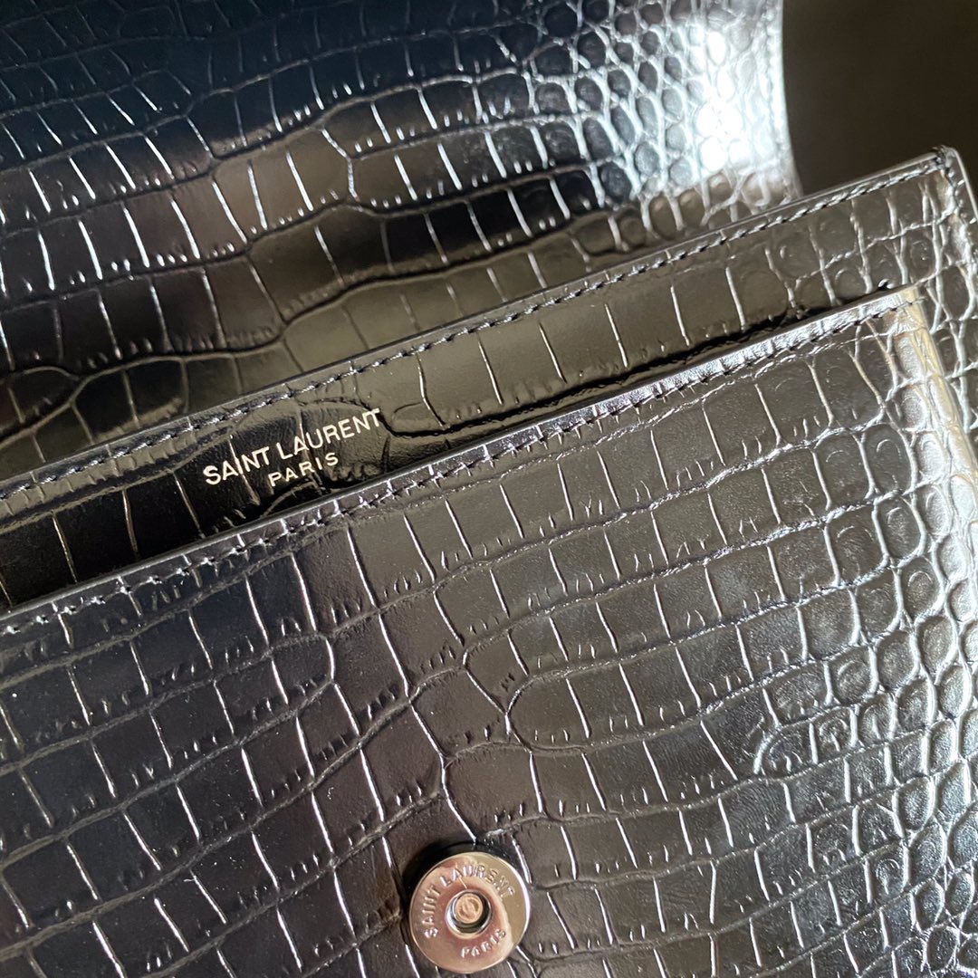 MANHATTAN MEDIUM SHOPPING BAG IN BOX SAINT LAURENT LEATHER