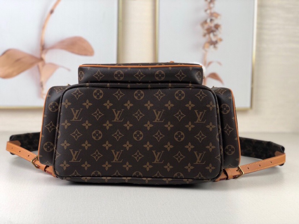 l**is V*t*n trio backpack monogram