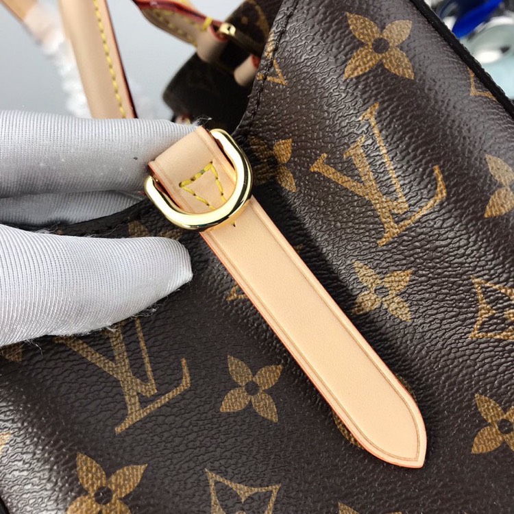 l**is V*t*n monogram montaigne gm