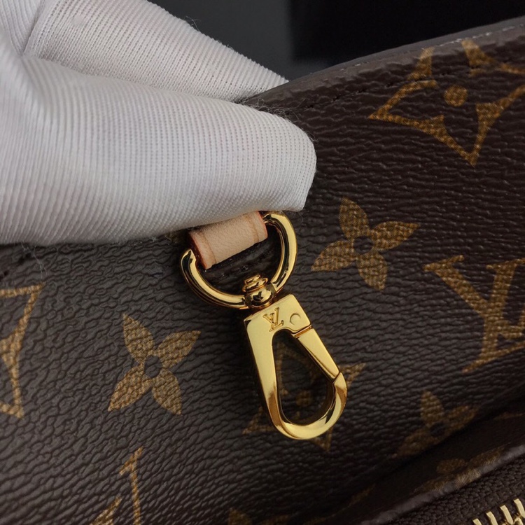 l**is V*t*n monogram montaigne gm