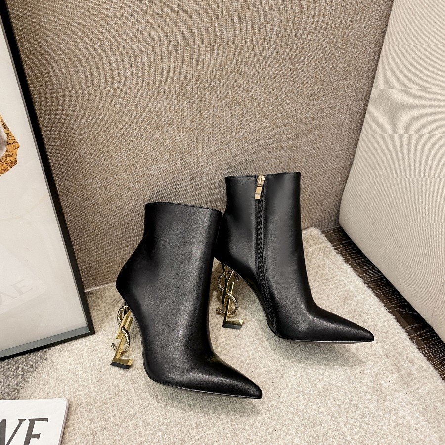 Yves Saint Laurent High Heels