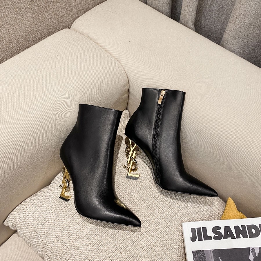 Yves Saint Laurent High Heels