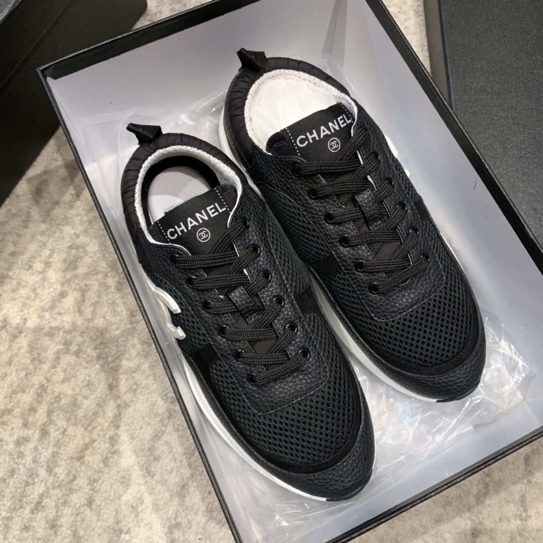 Ch*el sneaker