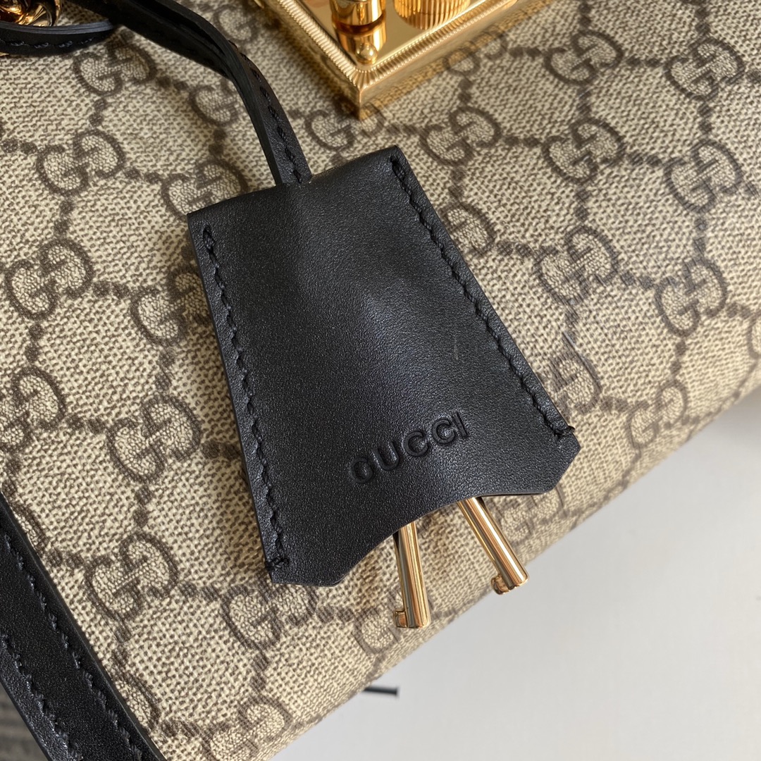 G*u*i padlock small shoulder bag