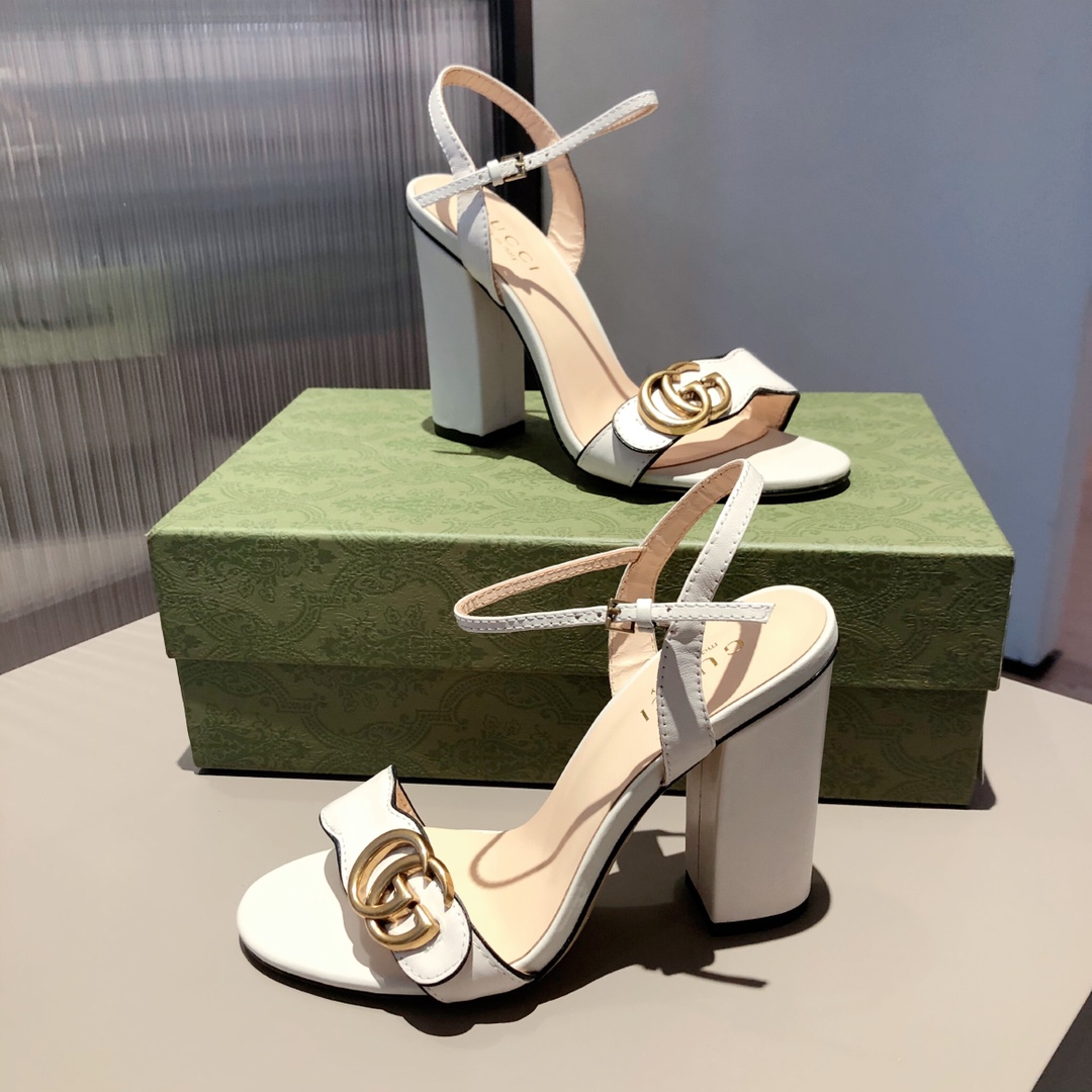 G*u*i high heels 11