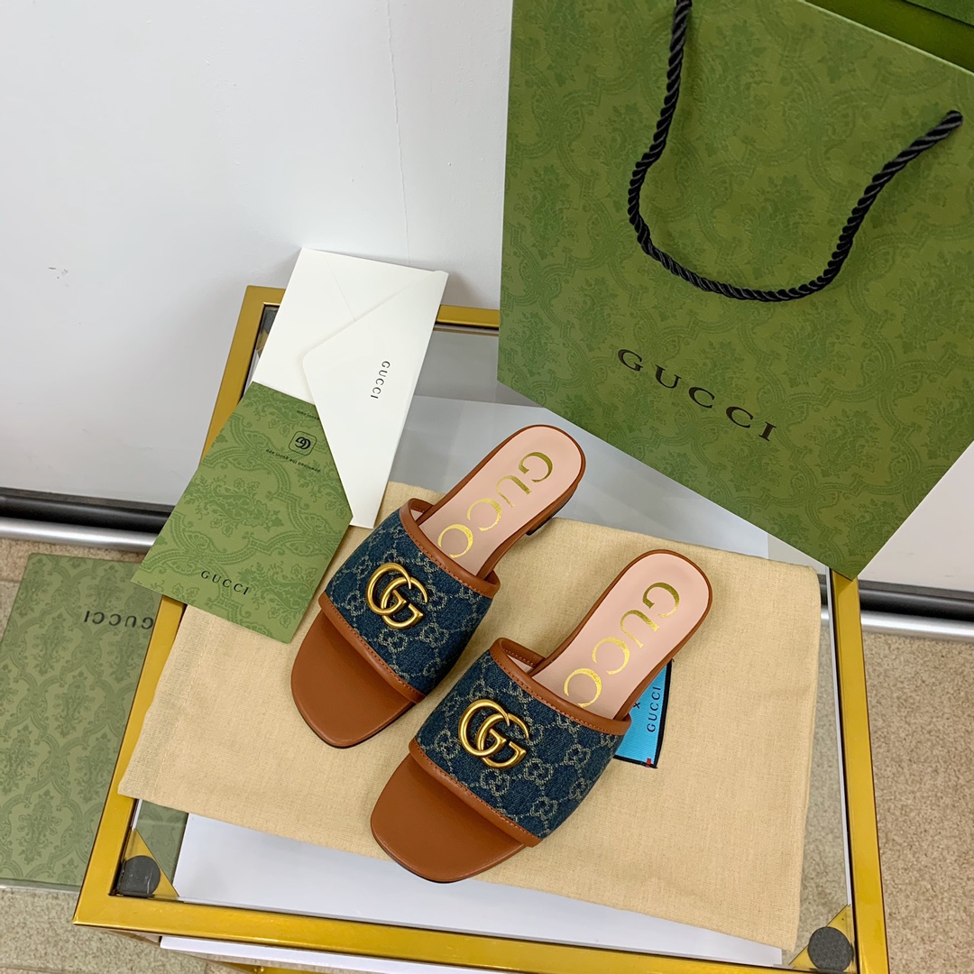 G*u*i slippers 78