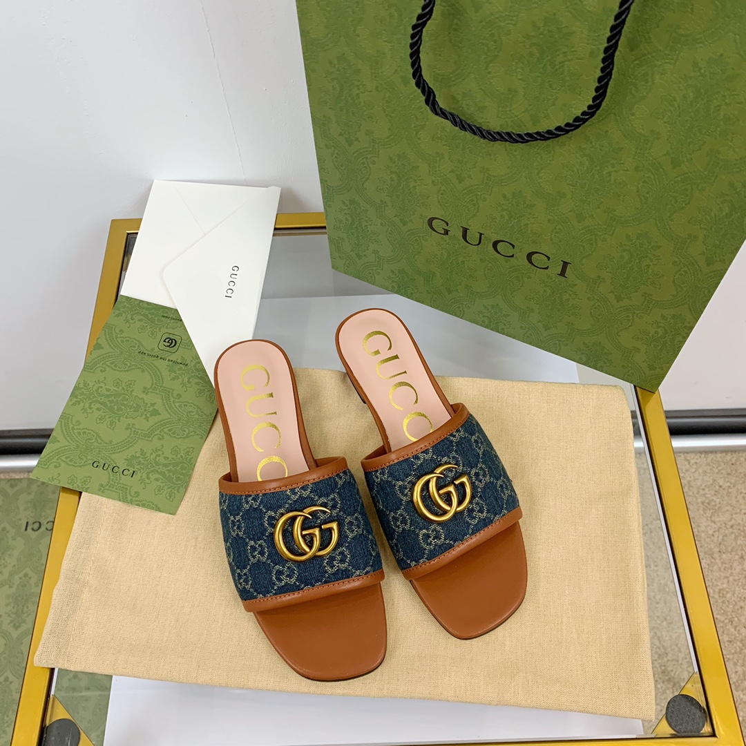 G*u*i slippers 78