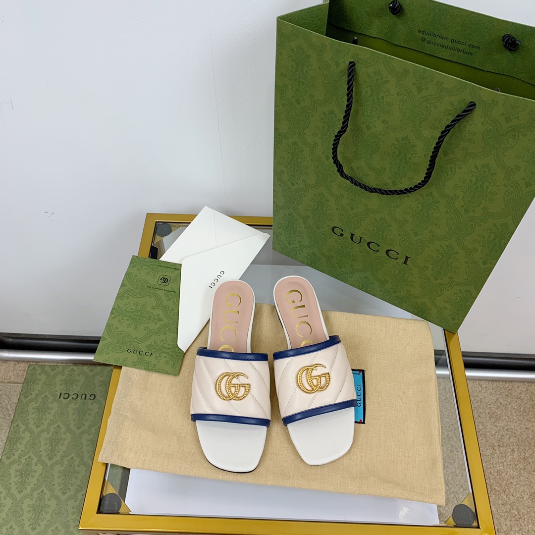 G*u*i slippers 83