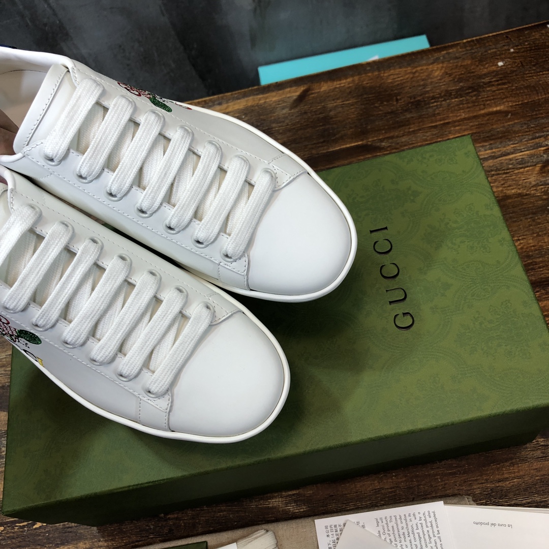 G*u*i flats 47