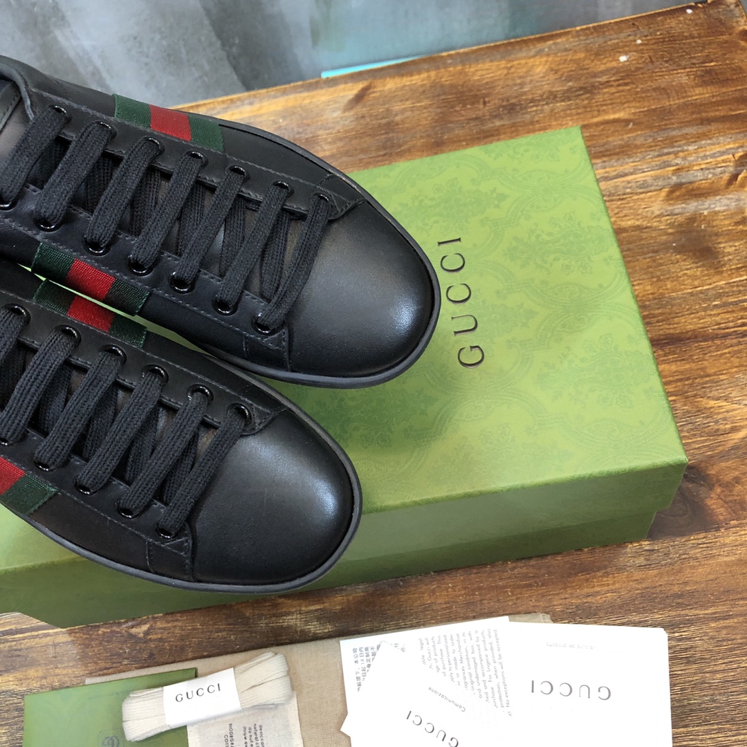 G*u*i flats 53