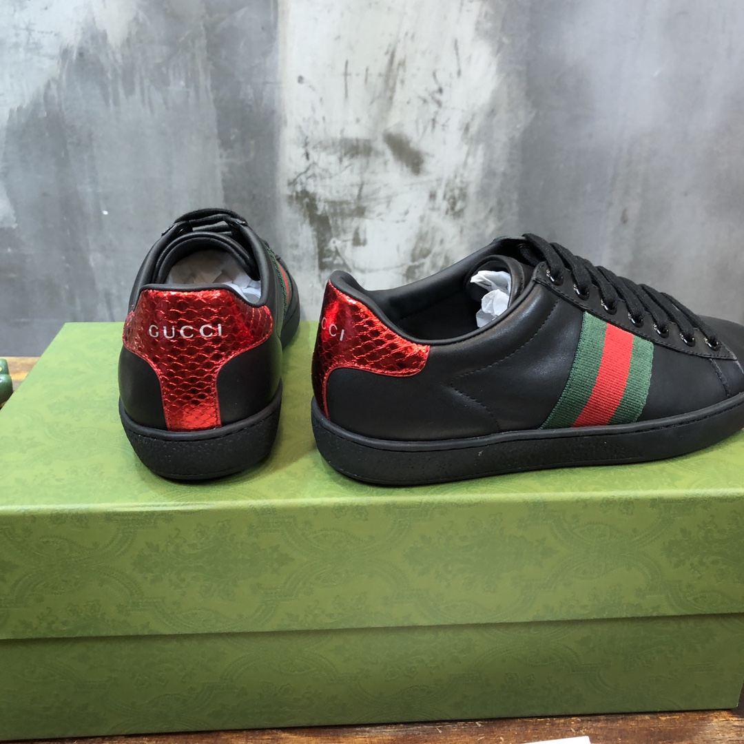 G*u*i flats 53