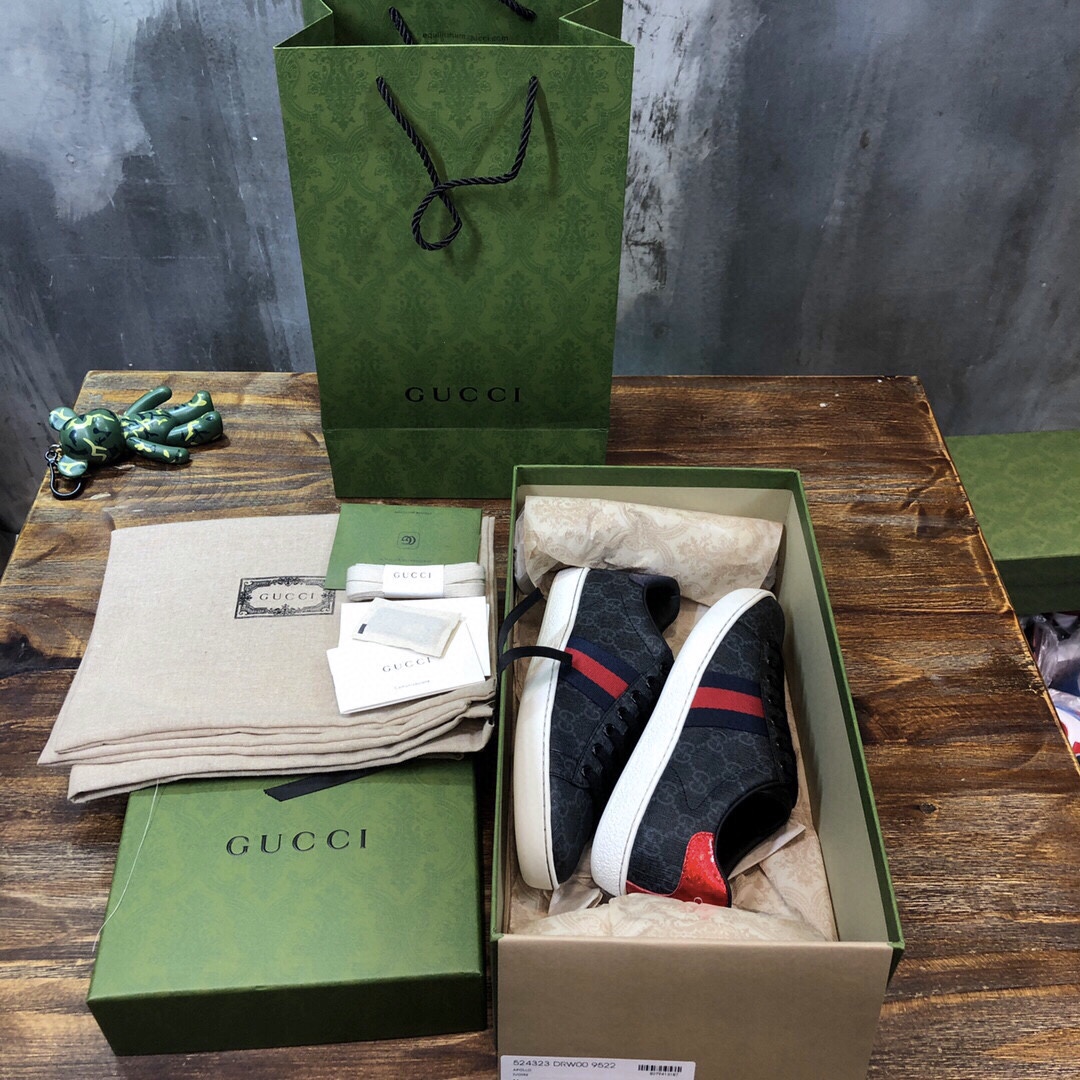 G*u*i flats 60