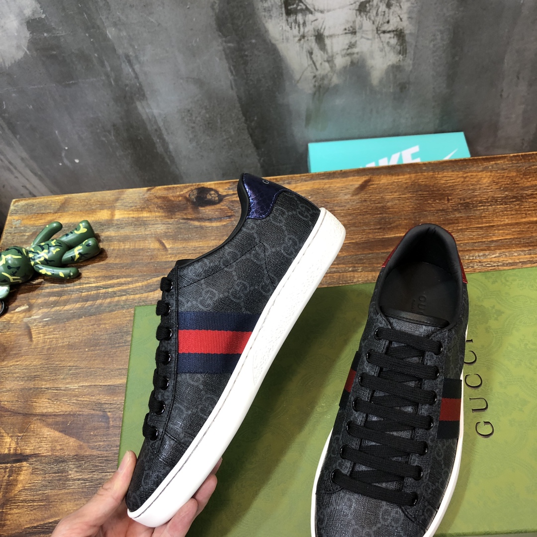G*u*i flats 60
