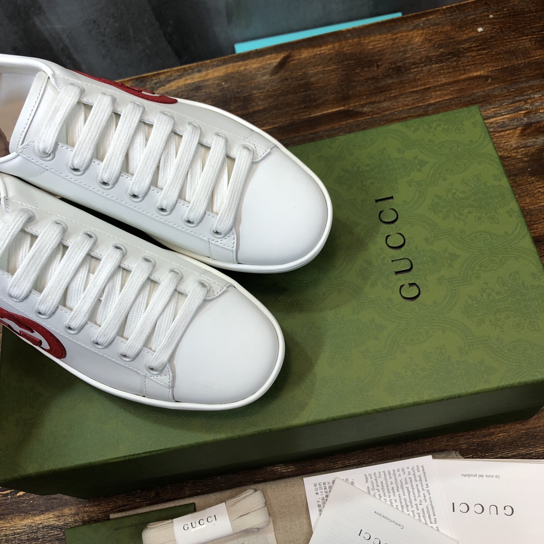 G*u*i flats 65