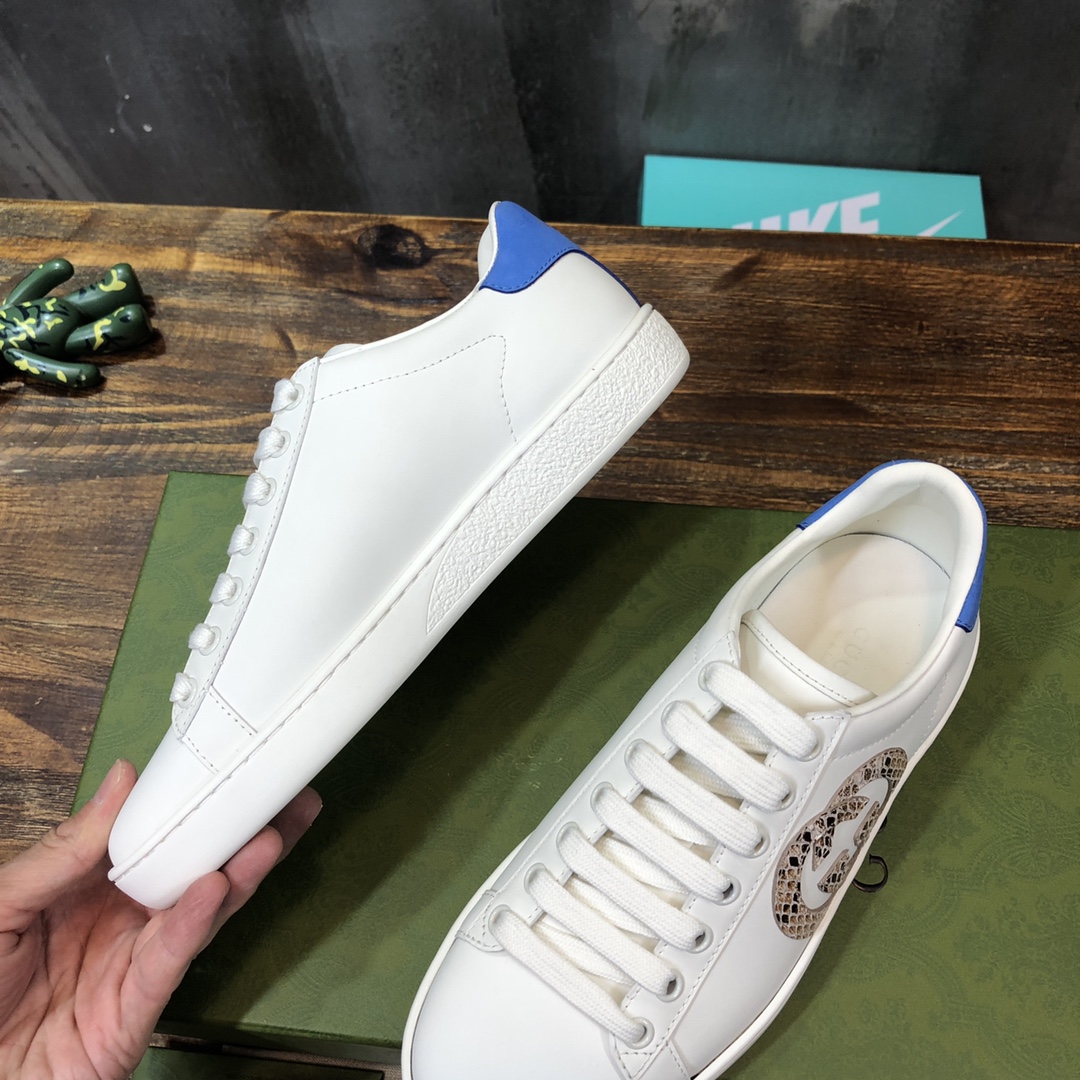 G*u*i flats 69