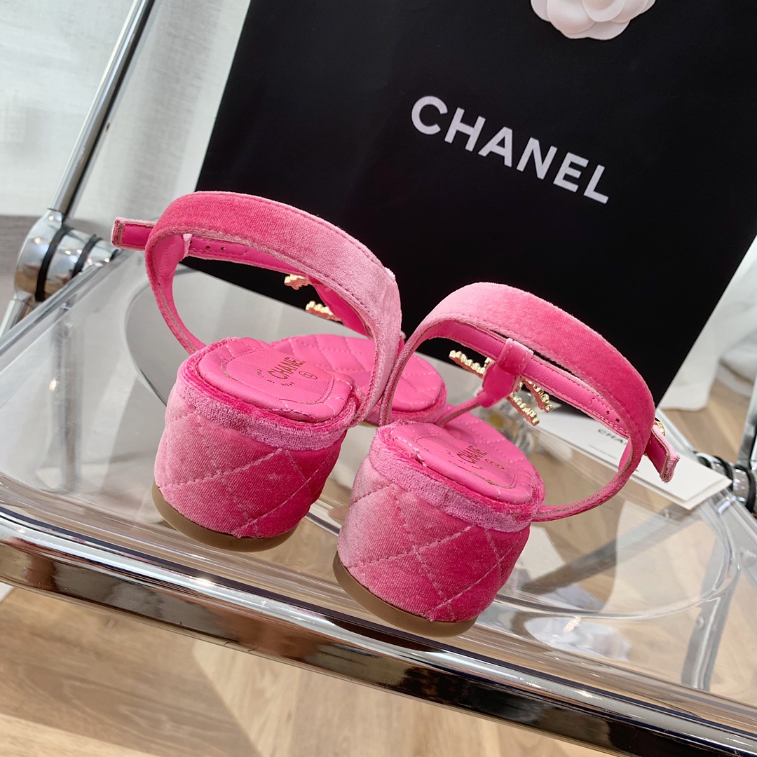 Ch*el slippers 57