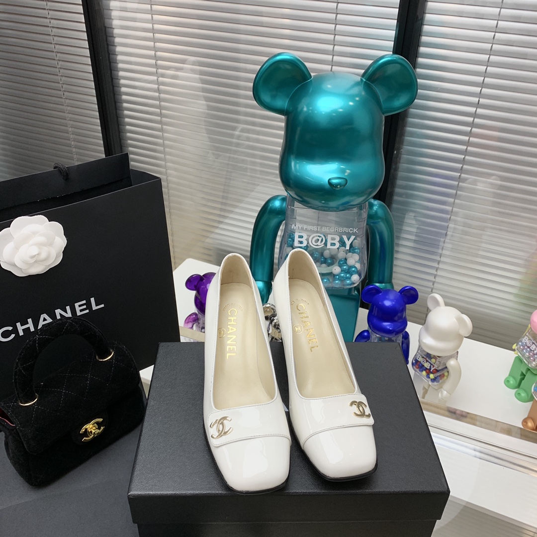 Ch*el high heels 50