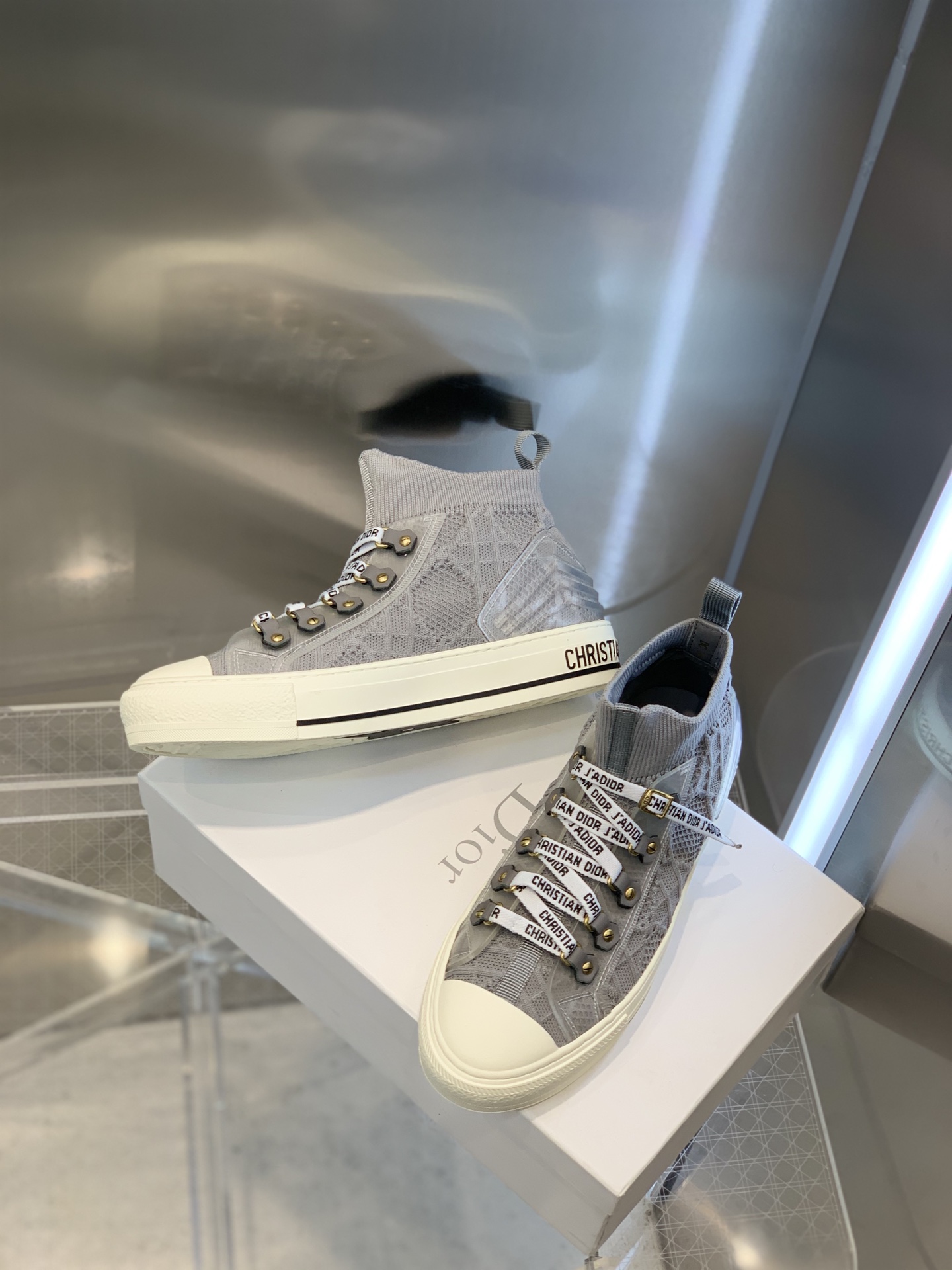 D*or sneakers 11