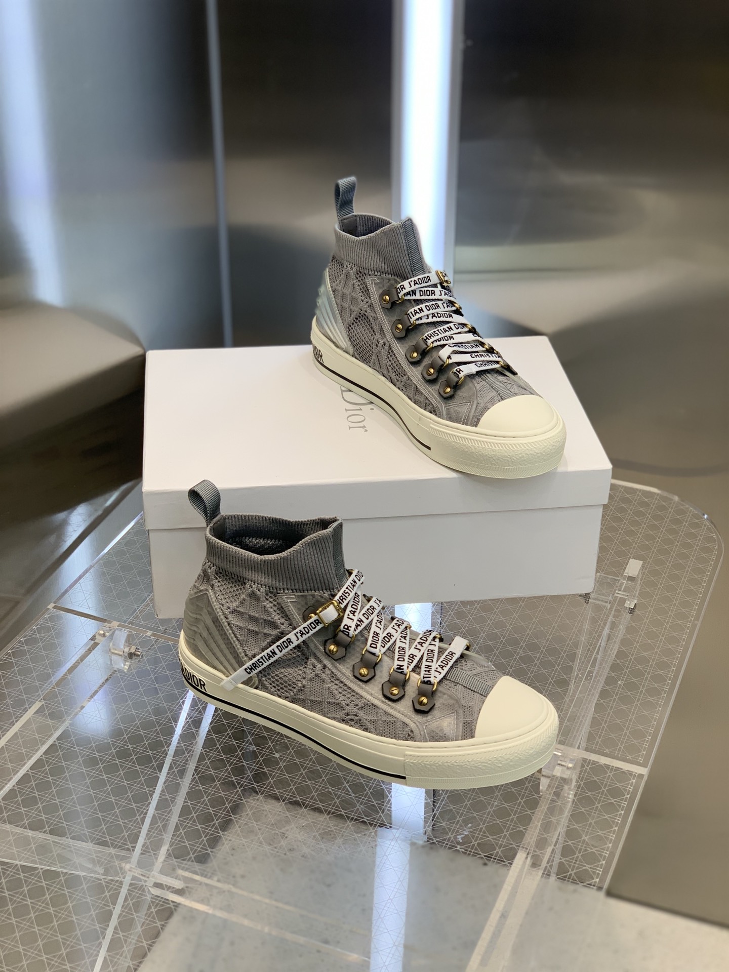 D*or sneakers 11