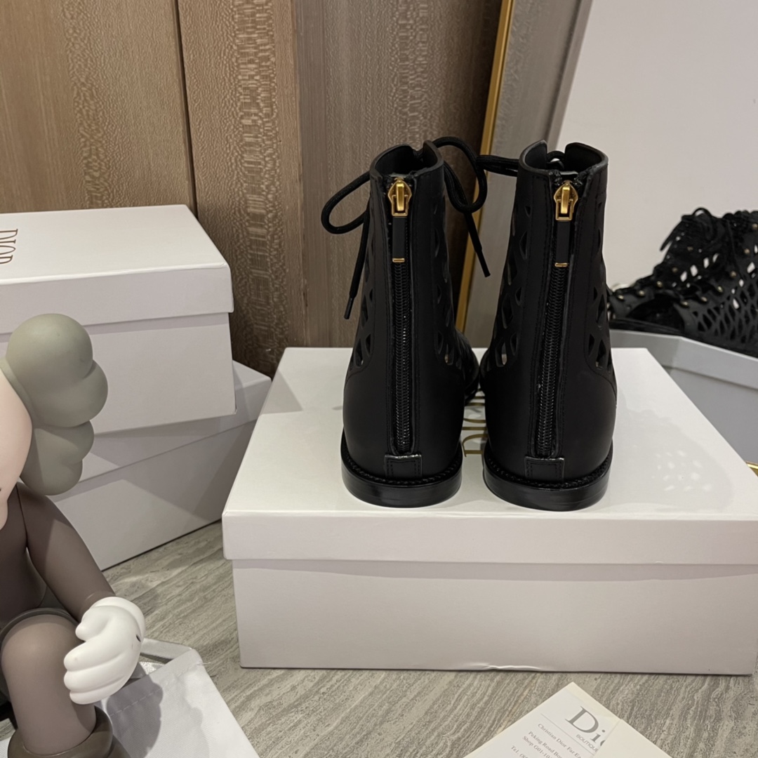 D*or boots 1