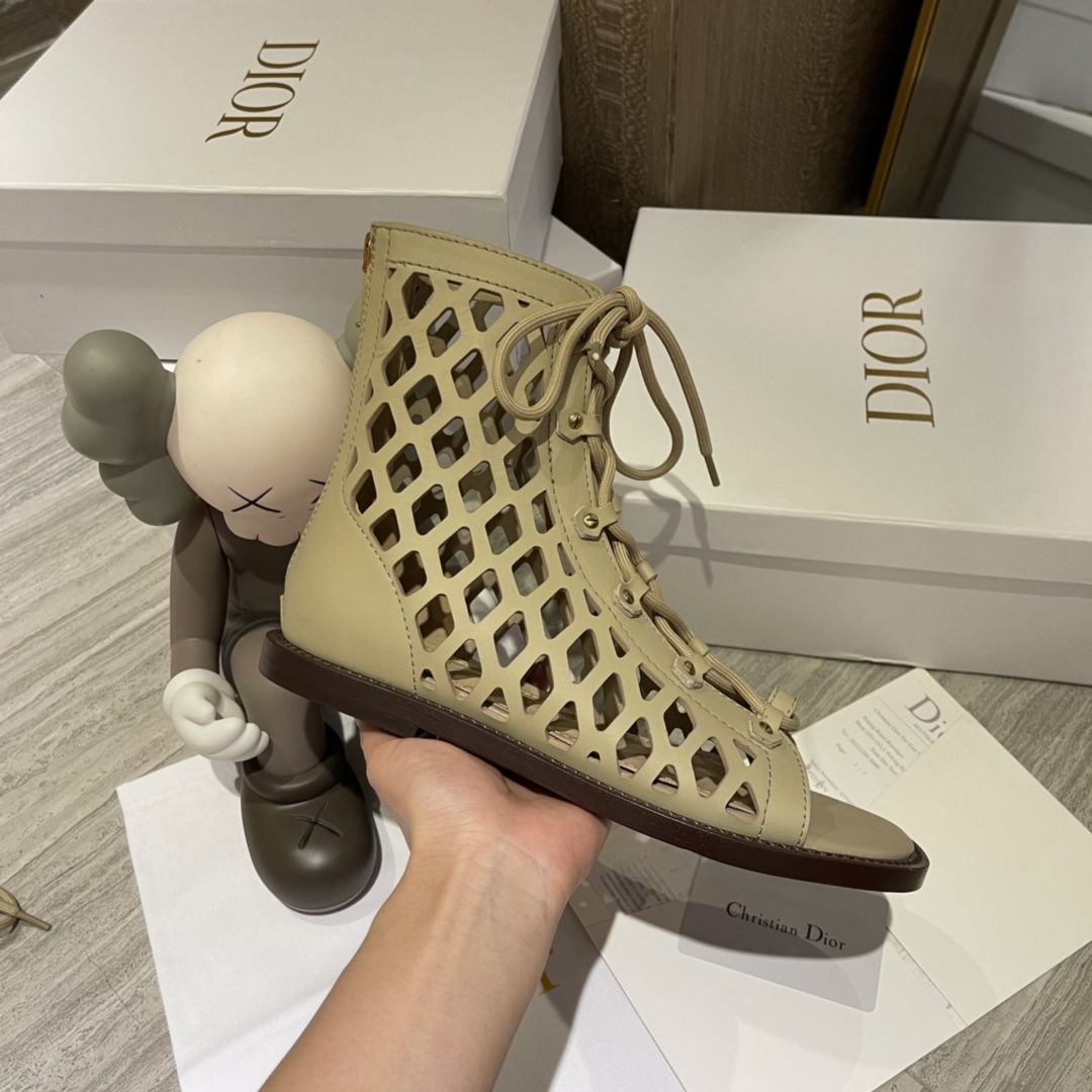 D*or boots 2