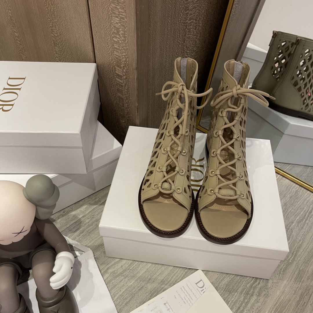 D*or boots 2