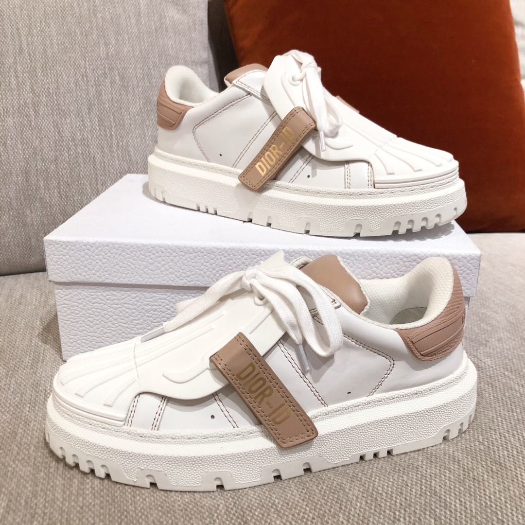 D*or sneakers 67